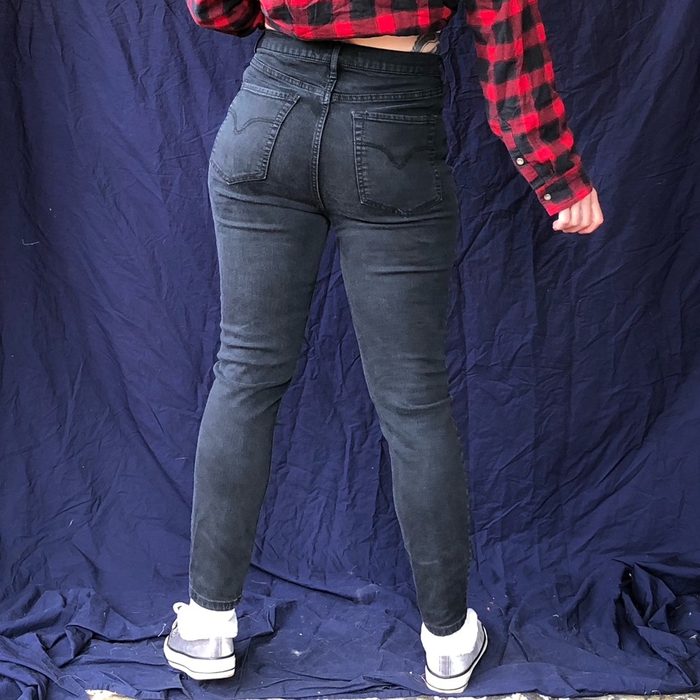 Black skinny jeans